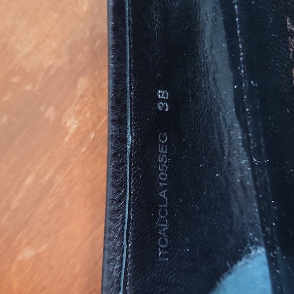 Used Burberry size 38 shoes - Picture 4 of 4